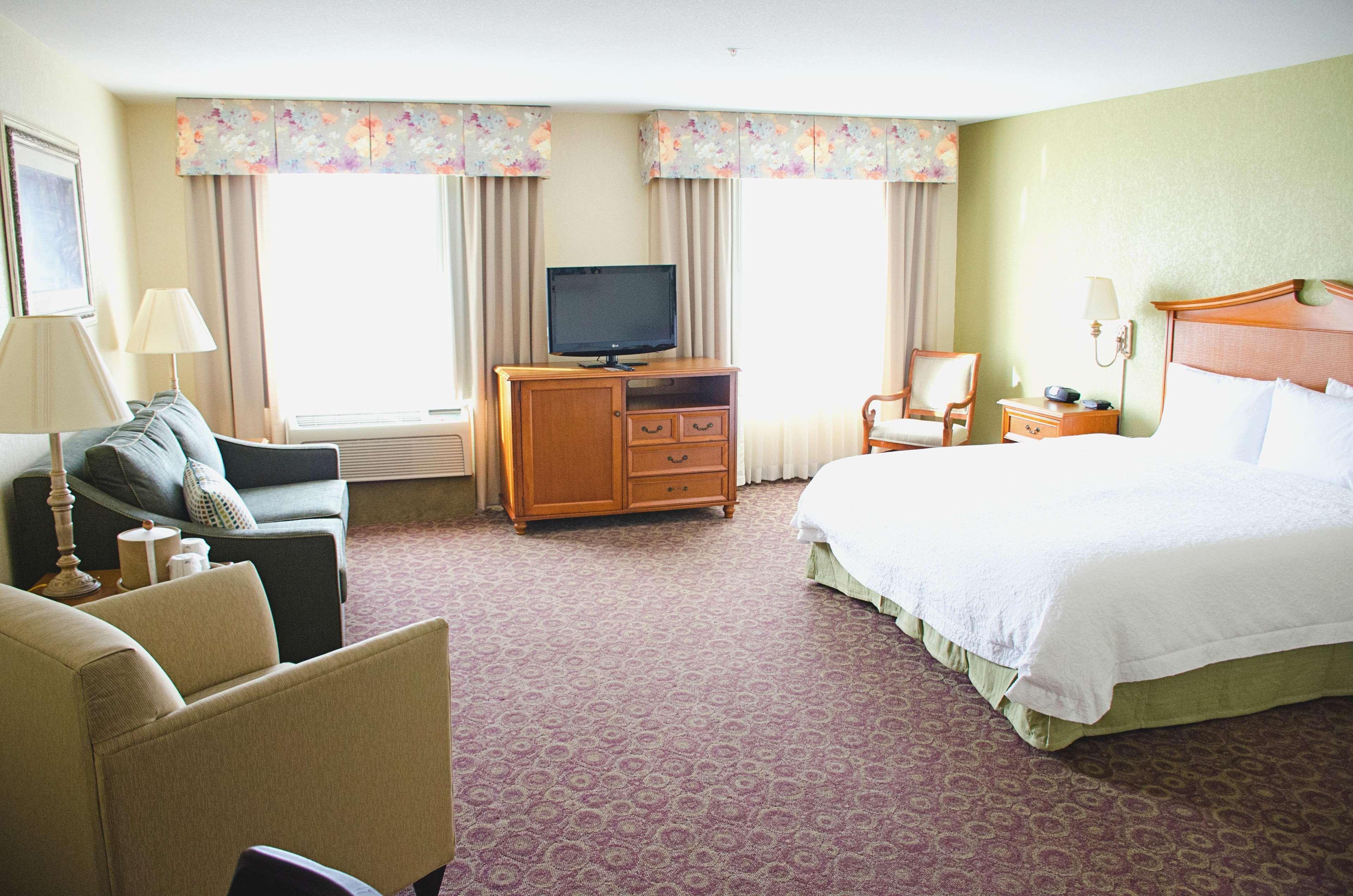 Hampton Inn & Suites Колледж-Стейшн Экстерьер фото