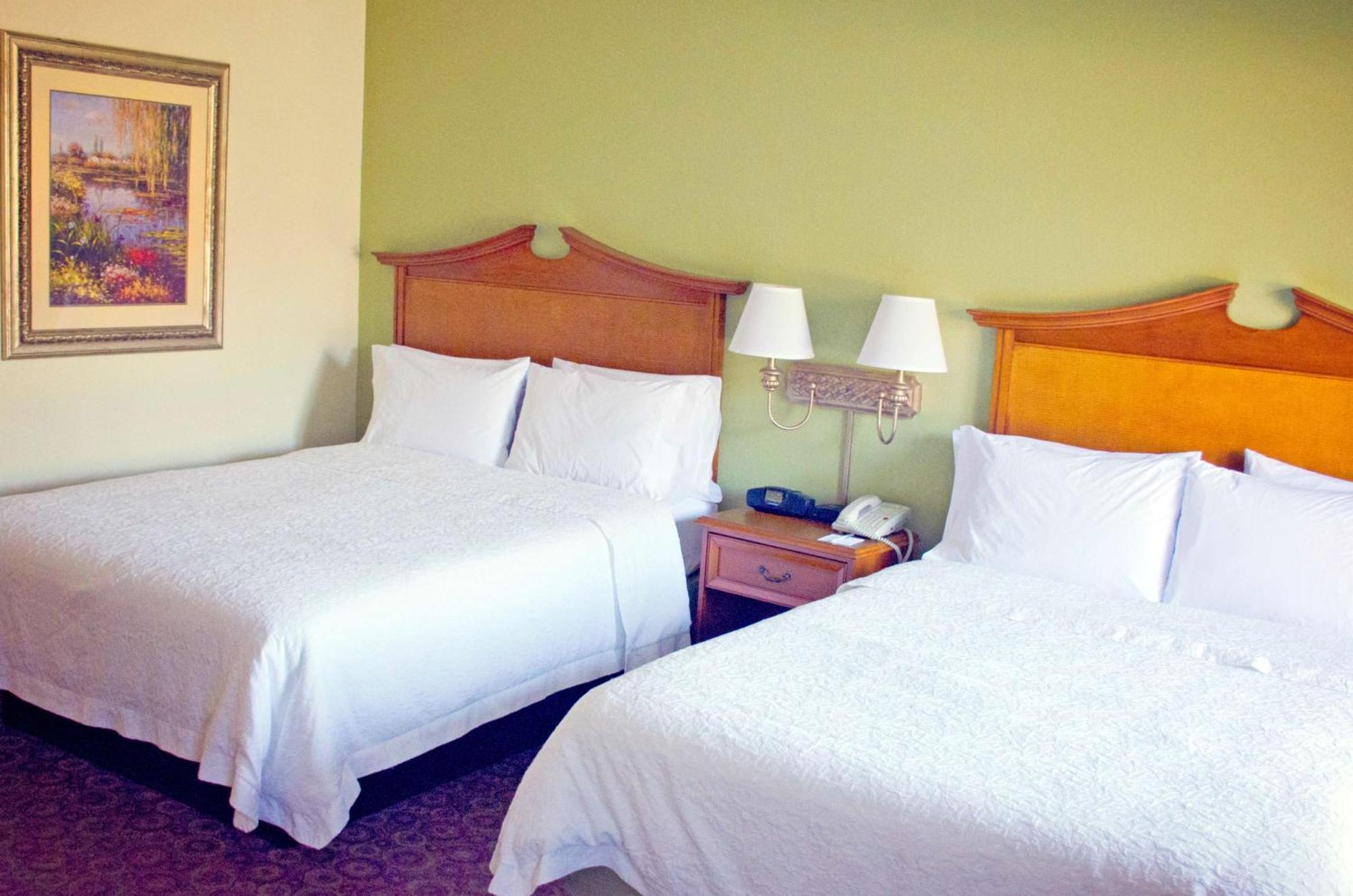 Hampton Inn & Suites Колледж-Стейшн Экстерьер фото
